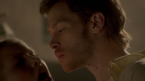 Click to view full size image
==============
Claire-Holt-as-Rebekah-Mikaelson-in-The-Originals-s01e01-0480.jpg Claire-Holt-as-Rebekah-Mikaelson-in-The-Originals-s01e01-0480.jpg
