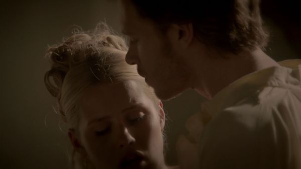 Claire-Holt-as-Rebekah-Mikaelson-in-The-Originals-s01e01-0482.jpg