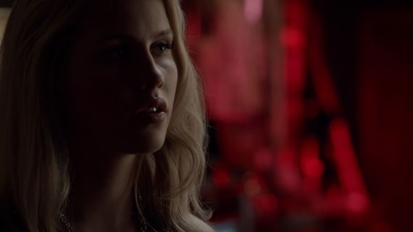 Claire-Holt-as-Rebekah-Mikaelson-in-The-Originals-s01e01-0521.jpg