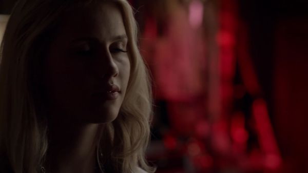 Click to view full size image
==============
Claire-Holt-as-Rebekah-Mikaelson-in-The-Originals-s01e01-0523.jpg Claire-Holt-as-Rebekah-Mikaelson-in-The-Originals-s01e01-0523.jpg
