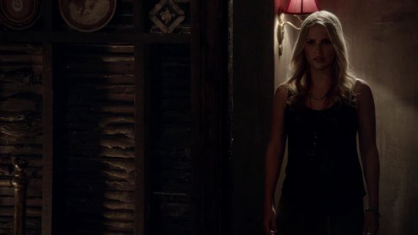 Claire-Holt-as-Rebekah-Mikaelson-in-The-Originals-s01e01-0530.jpg