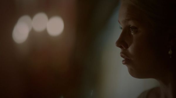 Claire-Holt-as-Rebekah-Mikaelson-in-The-Originals-s01e01-0550.jpg