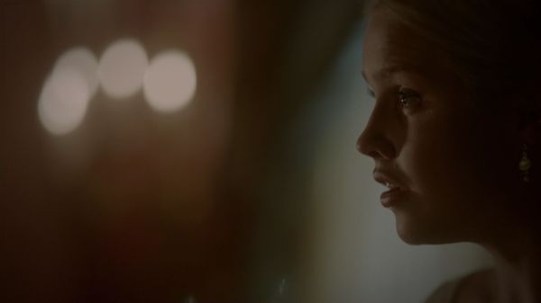Claire-Holt-as-Rebekah-Mikaelson-in-The-Originals-s01e01-0551.jpg
