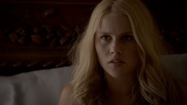 Claire-Holt-as-Rebekah-Mikaelson-in-The-Originals-s01e01-0574.jpg