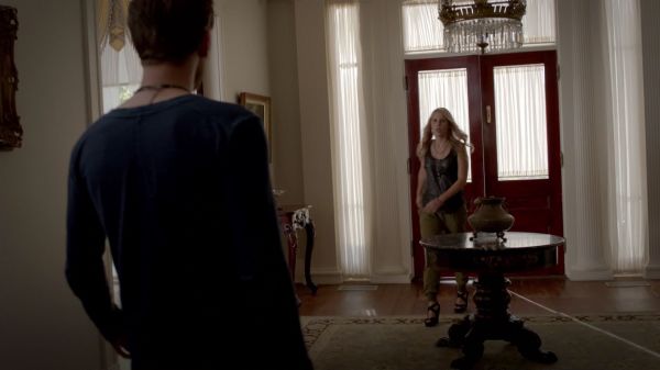 Claire-Holt-as-Rebekah-Mikaelson-in-The-Originals-s01e01-0580.jpg