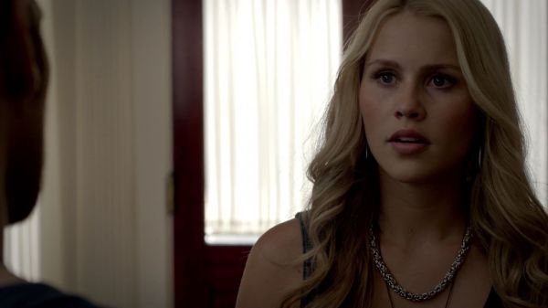 Claire-Holt-as-Rebekah-Mikaelson-in-The-Originals-s01e01-0608.jpg