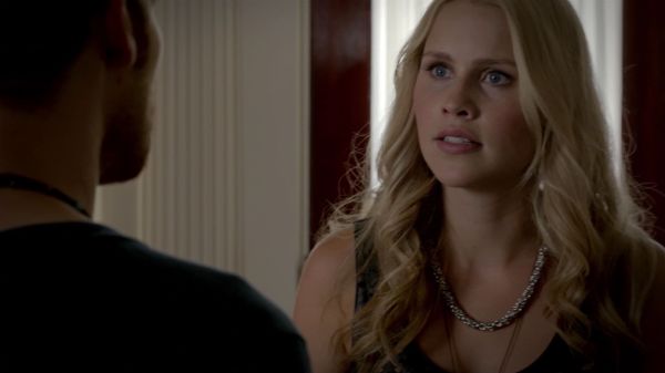 Click to view full size image
==============
Claire-Holt-as-Rebekah-Mikaelson-in-The-Originals-s01e01-0621.jpg Claire-Holt-as-Rebekah-Mikaelson-in-The-Originals-s01e01-0621.jpg