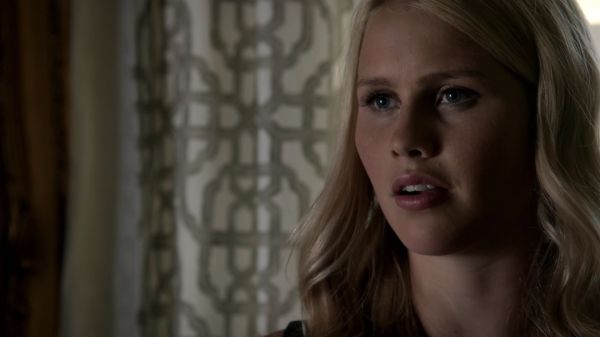 Click to view full size image
==============
Claire-Holt-as-Rebekah-Mikaelson-in-The-Originals-s01e03-0004.jpg Claire-Holt-as-Rebekah-Mikaelson-in-The-Originals-s01e03-0004.jpg