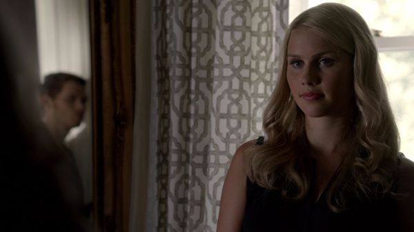 Claire-Holt-as-Rebekah-Mikaelson-in-The-Originals-s01e03-0010.jpg