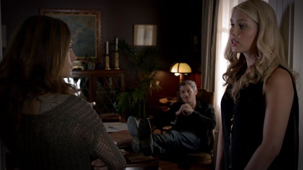 Claire-Holt-as-Rebekah-Mikaelson-in-The-Originals-s01e03-0017.jpg