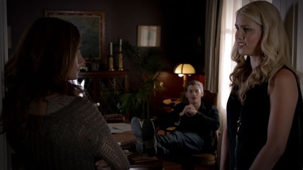 Claire-Holt-as-Rebekah-Mikaelson-in-The-Originals-s01e03-0021.jpg