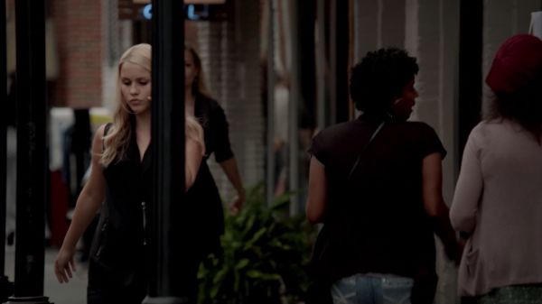 Click to view full size image
==============
Claire-Holt-as-Rebekah-Mikaelson-in-The-Originals-s01e03-0030.jpg Claire-Holt-as-Rebekah-Mikaelson-in-The-Originals-s01e03-0030.jpg