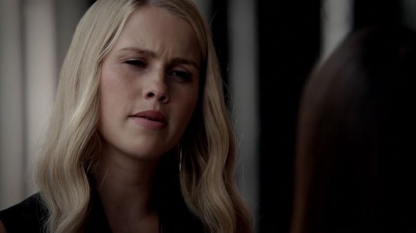 Click to view full size image
==============
Claire-Holt-as-Rebekah-Mikaelson-in-The-Originals-s01e03-0034.jpg Claire-Holt-as-Rebekah-Mikaelson-in-The-Originals-s01e03-0034.jpg