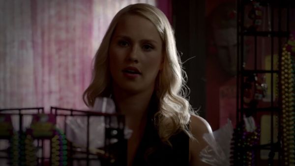 Claire-Holt-as-Rebekah-Mikaelson-in-The-Originals-s01e03-0040.jpg
