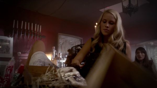 Click to view full size image
==============
Claire-Holt-as-Rebekah-Mikaelson-in-The-Originals-s01e03-0052.jpg Claire-Holt-as-Rebekah-Mikaelson-in-The-Originals-s01e03-0052.jpg