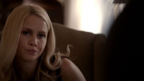 Claire-Holt-as-Rebekah-Mikaelson-in-The-Originals-s01e03-0095.jpg
