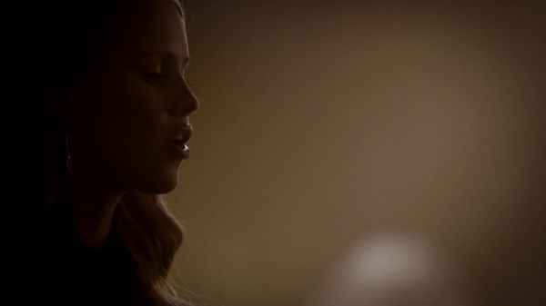 Claire-Holt-as-Rebekah-Mikaelson-in-The-Originals-s01e03-0118.jpg