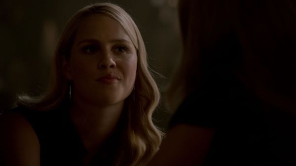 Claire-Holt-as-Rebekah-Mikaelson-in-The-Originals-s01e03-0132.jpg