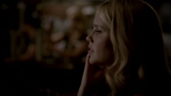 Claire-Holt-as-Rebekah-Mikaelson-in-The-Originals-s01e03-0136.jpg
