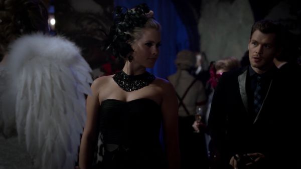 Claire-Holt-as-Rebekah-Mikaelson-in-The-Originals-s01e03-0160.jpg