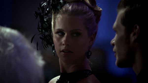 Claire-Holt-as-Rebekah-Mikaelson-in-The-Originals-s01e03-0161.jpg