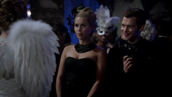 Claire-Holt-as-Rebekah-Mikaelson-in-The-Originals-s01e03-0164.jpg