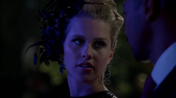 Claire-Holt-as-Rebekah-Mikaelson-in-The-Originals-s01e03-0178.jpg
