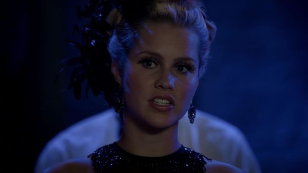Claire-Holt-as-Rebekah-Mikaelson-in-The-Originals-s01e03-0192.jpg