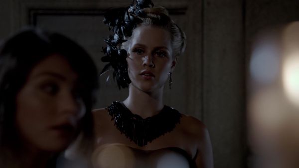 Claire-Holt-as-Rebekah-Mikaelson-in-The-Originals-s01e03-0201.jpg