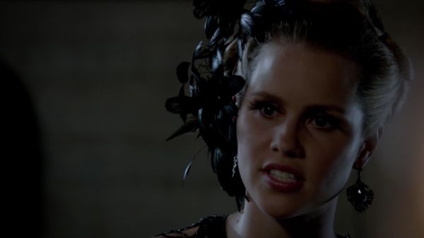 Claire-Holt-as-Rebekah-Mikaelson-in-The-Originals-s01e03-0215.jpg