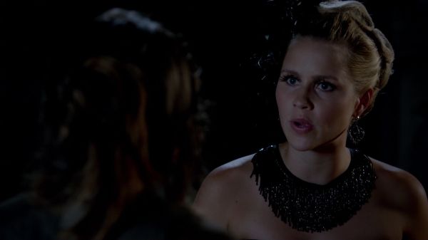 Click to view full size image
==============
Claire-Holt-as-Rebekah-Mikaelson-in-The-Originals-s01e03-0217.jpg Claire-Holt-as-Rebekah-Mikaelson-in-The-Originals-s01e03-0217.jpg