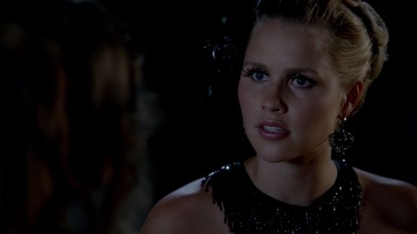 Click to view full size image
==============
Claire-Holt-as-Rebekah-Mikaelson-in-The-Originals-s01e03-0222.jpg Claire-Holt-as-Rebekah-Mikaelson-in-The-Originals-s01e03-0222.jpg