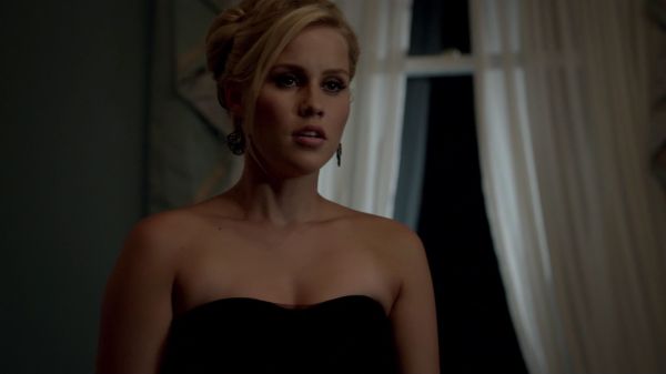 Click to view full size image
==============
Claire-Holt-as-Rebekah-Mikaelson-in-The-Originals-s01e03-0240.jpg Claire-Holt-as-Rebekah-Mikaelson-in-The-Originals-s01e03-0240.jpg