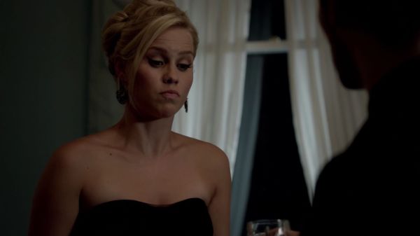 Click to view full size image
==============
Claire-Holt-as-Rebekah-Mikaelson-in-The-Originals-s01e03-0245.jpg Claire-Holt-as-Rebekah-Mikaelson-in-The-Originals-s01e03-0245.jpg
