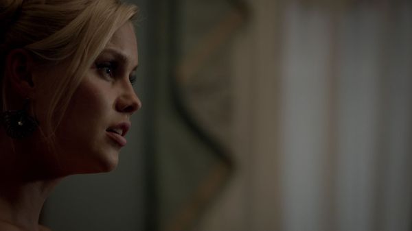 Claire-Holt-as-Rebekah-Mikaelson-in-The-Originals-s01e03-0250.jpg