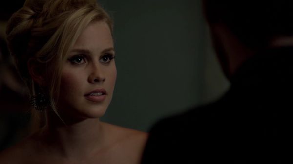 Claire-Holt-as-Rebekah-Mikaelson-in-The-Originals-s01e03-0255.jpg