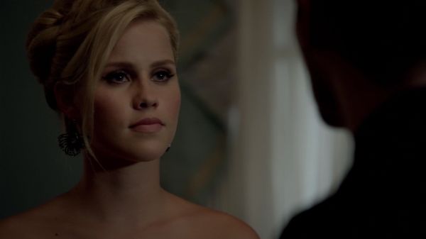 Claire-Holt-as-Rebekah-Mikaelson-in-The-Originals-s01e03-0260.jpg