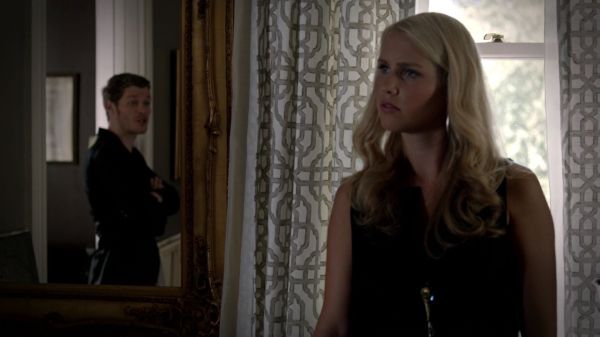 Click to view full size image
==============
Claire-Holt-as-Rebekah-Mikaelson-in-The-Originals-s01e03-0296.jpg Claire-Holt-as-Rebekah-Mikaelson-in-The-Originals-s01e03-0296.jpg