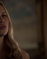 Claire-Holt-as-Rebekah-Mikaelson-in-The-Originals-s01e01-0102.jpg