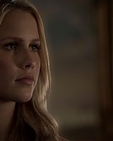 Claire-Holt-as-Rebekah-Mikaelson-in-The-Originals-s01e01-0107.jpg