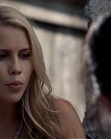 Claire-Holt-as-Rebekah-Mikaelson-in-The-Originals-s01e01-0185.jpg