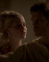 Claire-Holt-as-Rebekah-Mikaelson-in-The-Originals-s01e01-0460.jpg