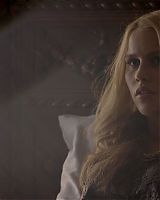 Claire-Holt-as-Rebekah-Mikaelson-in-The-Originals-s01e01-0577.jpg